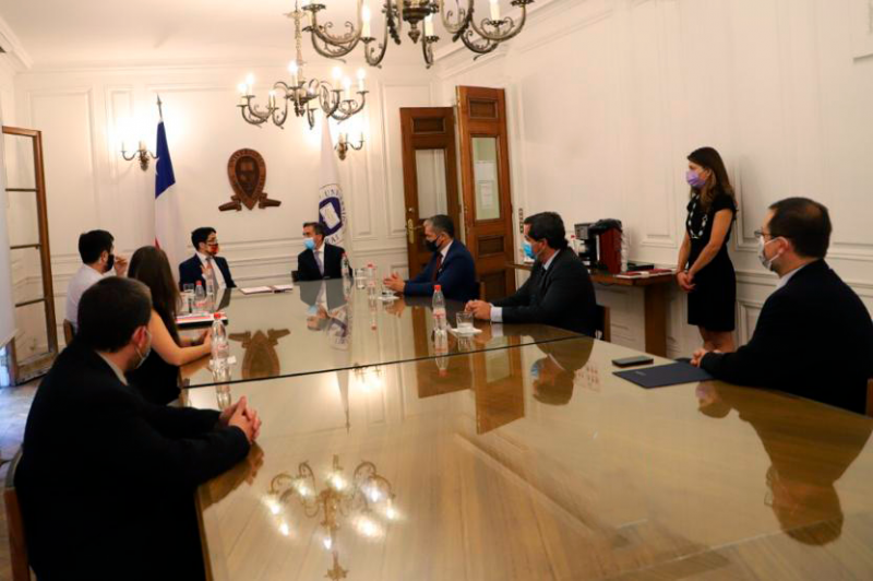 Imagen de la noticia: Universidad Gabriela Mistral y Superintendencia de Insolvencia y Reemprendimiento firmaron convenio de colaboración
