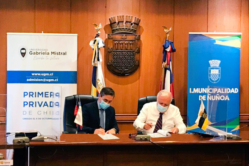 Foto 1 de 7: Universidad Gabriela Mistral y Municipalidad de Ñuñoa firman convenio de colaboración multidisciplinario