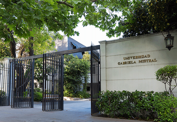 Imagen de la noticia: UGM inició sus clases de pregrado 2021 de manera 100% online