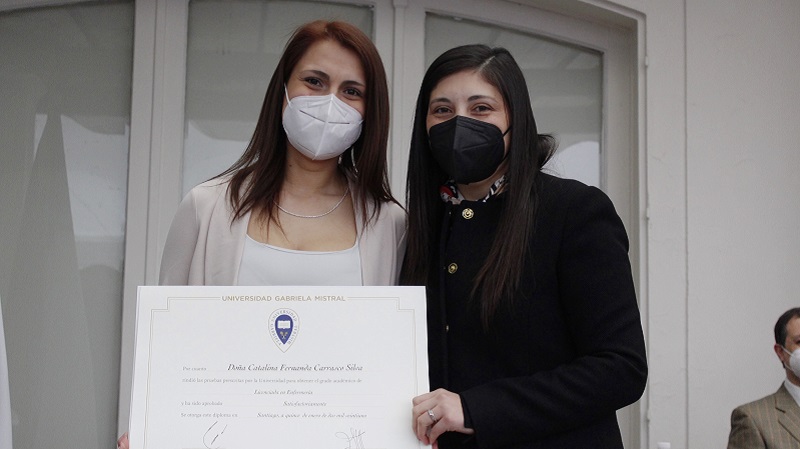 Foto 21 de 99: Galería de fotos Ceremonia de Titulación: Escuela de Ciencias de la Salud (primera ceremonia 09.30 horas)