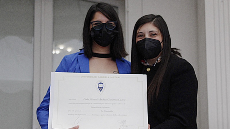 Foto 30 de 99: Galería de fotos Ceremonia de Titulación: Escuela de Ciencias de la Salud (primera ceremonia 09.30 horas)
