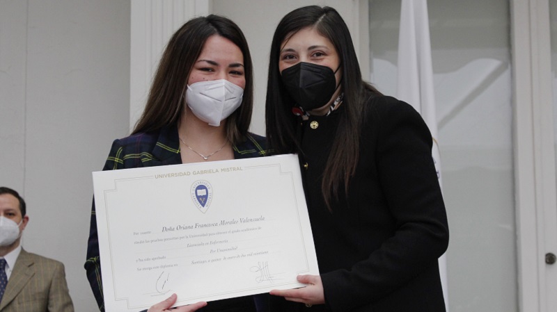 Foto 47 de 99: Galería de fotos Ceremonia de Titulación: Escuela de Ciencias de la Salud (primera ceremonia 09.30 horas)