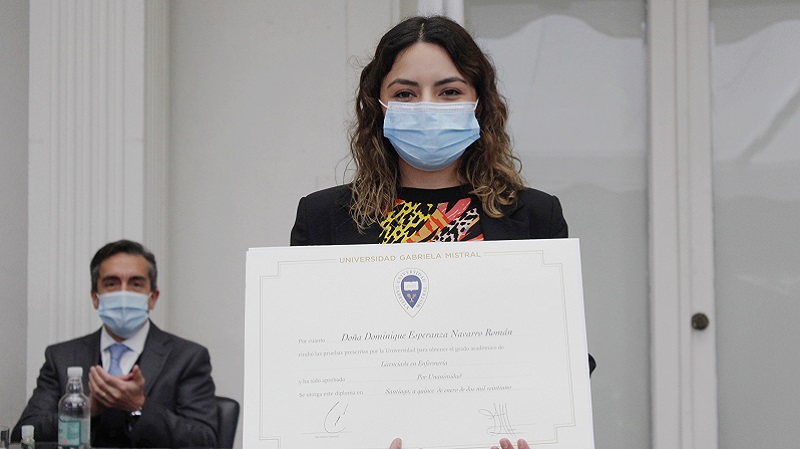 Foto 50 de 99: Galería de fotos Ceremonia de Titulación: Escuela de Ciencias de la Salud (primera ceremonia 09.30 horas)