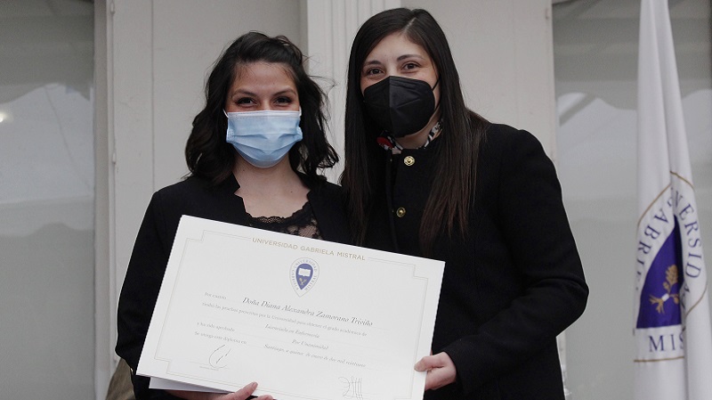 Foto 62 de 99: Galería de fotos Ceremonia de Titulación: Escuela de Ciencias de la Salud (primera ceremonia 09.30 horas)