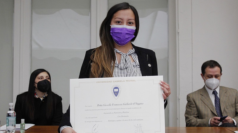 Foto 82 de 99: Galería de fotos Ceremonia de Titulación: Escuela de Ciencias de la Salud (primera ceremonia 09.30 horas)