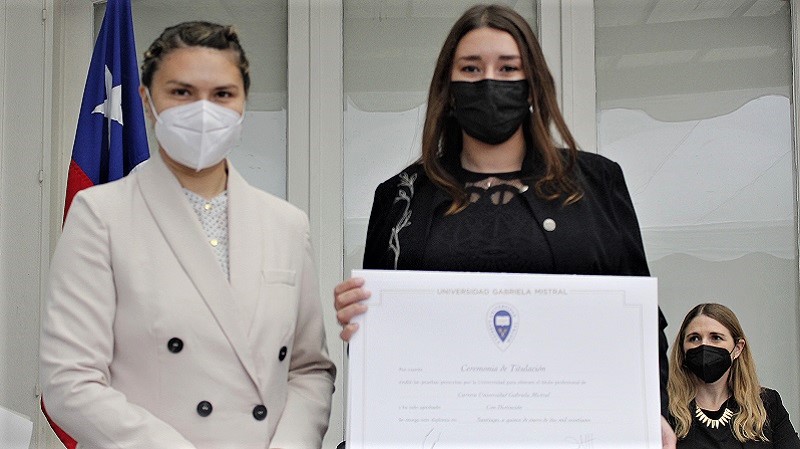 Foto 5 de 81: Galería de fotos Ceremonia de Titulación: Escuela de Ciencias de la Salud (segunda ceremonia 12.30 horas)