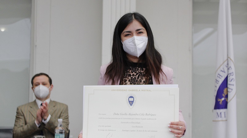 Foto 55 de 81: Galería de fotos Ceremonia de Titulación: Escuela de Ciencias de la Salud (segunda ceremonia 12.30 horas)