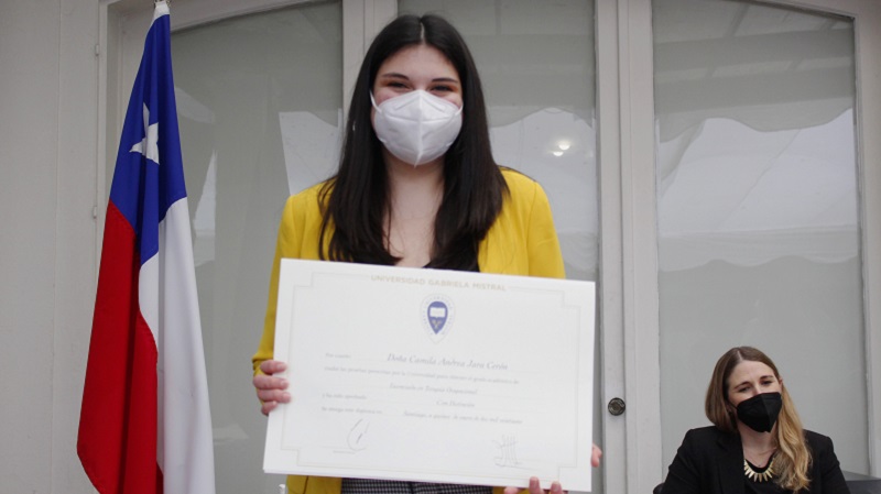 Foto 65 de 81: Galería de fotos Ceremonia de Titulación: Escuela de Ciencias de la Salud (segunda ceremonia 12.30 horas)