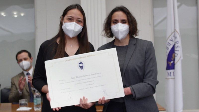 Foto 69 de 81: Galería de fotos Ceremonia de Titulación: Escuela de Ciencias de la Salud (segunda ceremonia 12.30 horas)