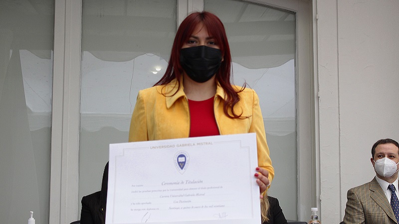 Foto 78 de 81: Galería de fotos Ceremonia de Titulación: Escuela de Ciencias de la Salud (segunda ceremonia 12.30 horas)