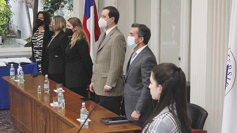 Foto 2 de 93: Galería de fotos Ceremonia de Titulación: Escuela de Negocios y Tecnología