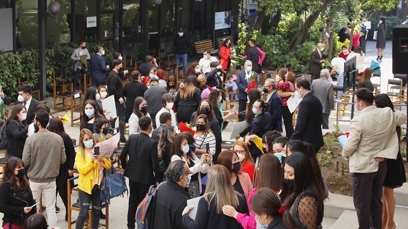 Foto 95 de 96: Galería de fotos Ceremonia de Titulación Escuela de Educación