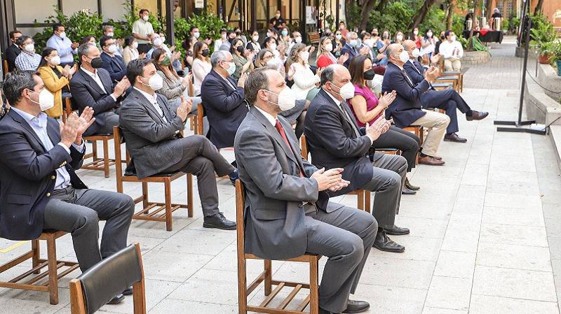 Foto 7 de 9: Rector Sergio Mena realizó la Cuenta del Rector del período 2020-2021