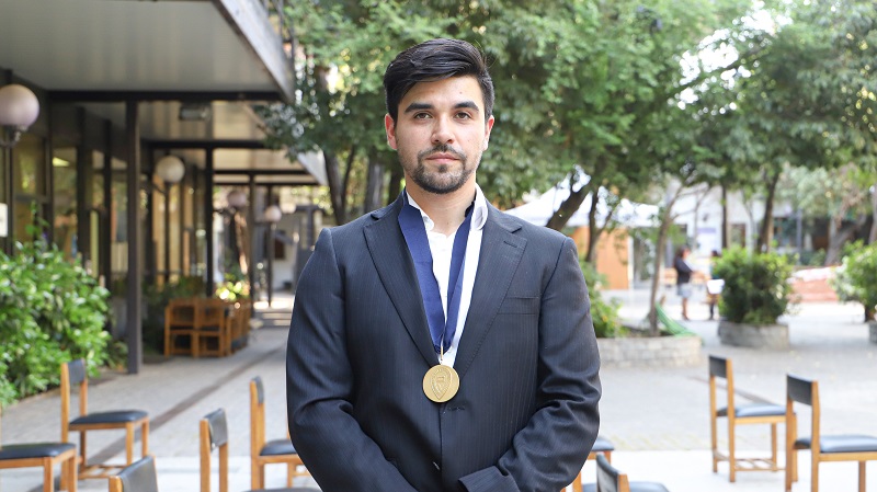 Foto 17 de 21: UGM realizó ceremonia de entrega del Premio a la Excelencia Académica