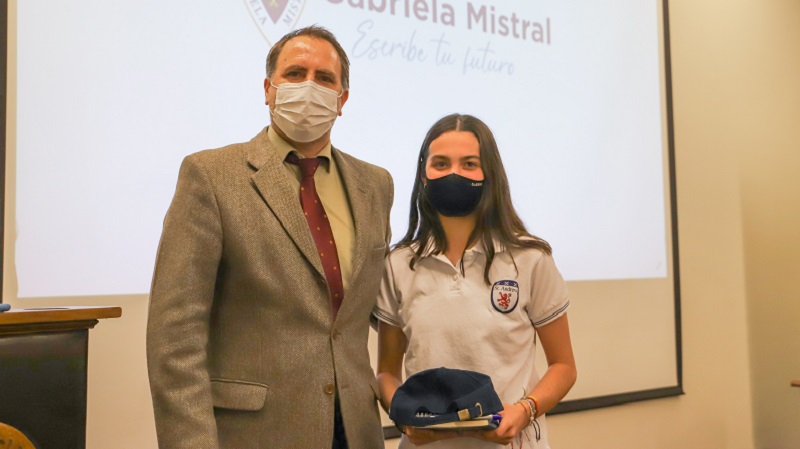 Foto 9 de 10: Universidad Gabriela Mistral premió a ganadores del concurso de Ensayos Mistralinos