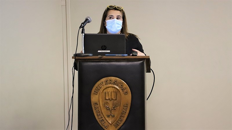 Foto 7 de 13: Representante de la Agencia Nacional de Investigación y Desarrollo (ANID) se reunió con académicos UGM