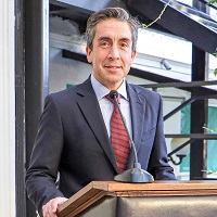 Imagen de la noticia: Rector Sergio Mena es nombrado asesor del Centro para el Aprendizaje Avanzado de Anthology
