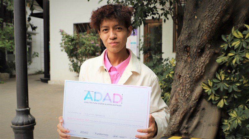 Foto 1 de 9: Estudiante de Arquitectura UGM se adjudicó beca académica para apoyar sus estudios