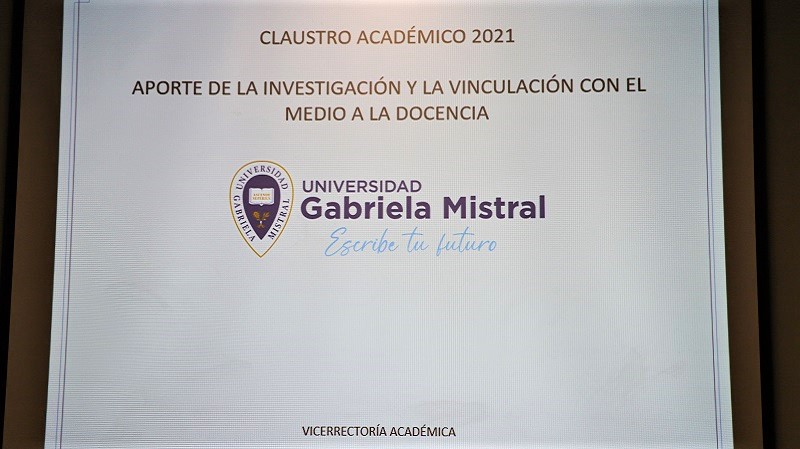 Foto 3 de 28: U. Gabriela Mistral realizó Claustro Académico 2021 para reflexionar sobre los aportes de la Investigación y la Vinculación con el Medio a la docencia