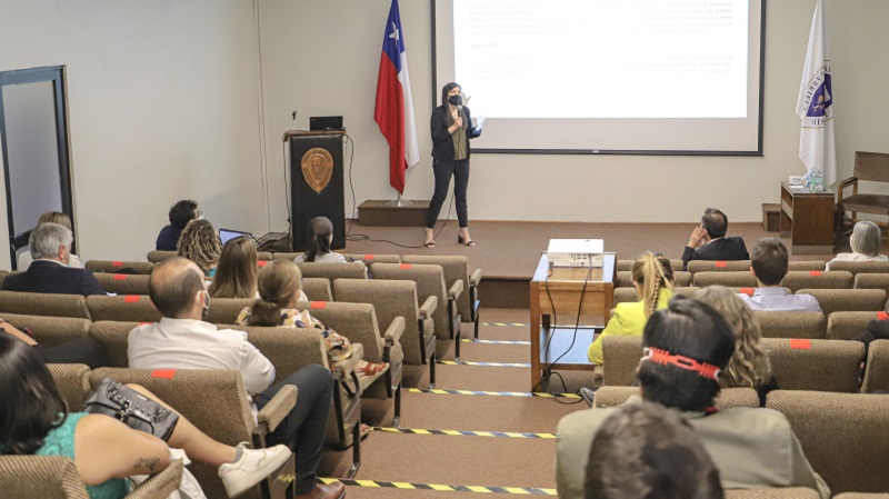Foto 17 de 28: U. Gabriela Mistral realizó Claustro Académico 2021 para reflexionar sobre los aportes de la Investigación y la Vinculación con el Medio a la docencia
