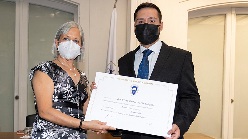 Foto 9 de 61: UGM realizó ceremonias de titulación correspondientes al Año Académico 2021
