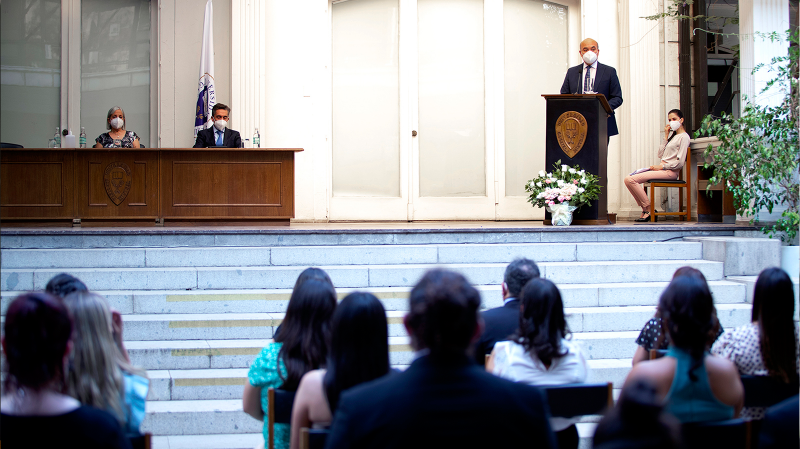Foto 4 de 61: UGM realizó ceremonias de titulación correspondientes al Año Académico 2021