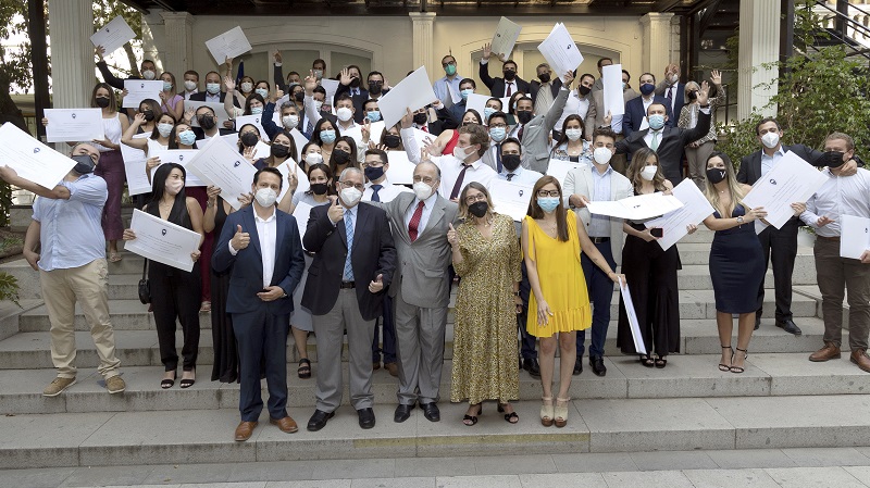 Foto 60 de 61: UGM realizó ceremonias de titulación correspondientes al Año Académico 2021