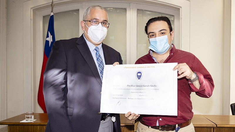 Foto 51 de 87: Galería de fotos Ceremonia de Titulación Escuela de Negocios y Tecnología