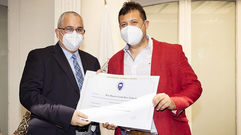 Foto 63 de 87: Galería de fotos Ceremonia de Titulación Escuela de Negocios y Tecnología