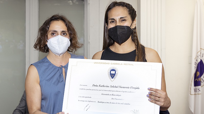 Foto 9 de 72: Galería de fotos Ceremonia de Titulación Escuela de Ciencias de la Salud (Primera Parte)