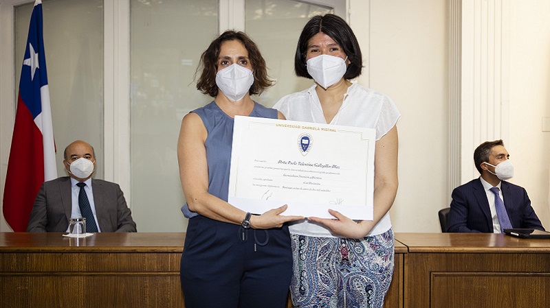 Foto 17 de 72: Galería de fotos Ceremonia de Titulación Escuela de Ciencias de la Salud (Primera Parte)