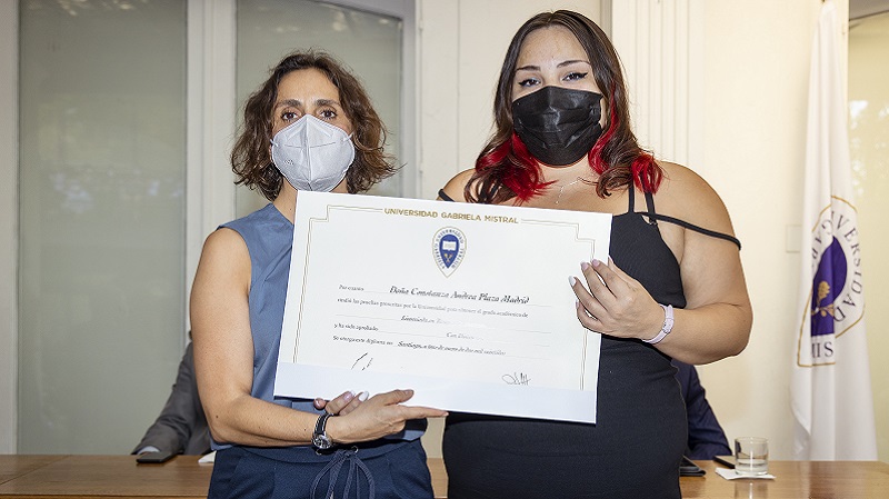 Foto 39 de 72: Galería de fotos Ceremonia de Titulación Escuela de Ciencias de la Salud (Primera Parte)