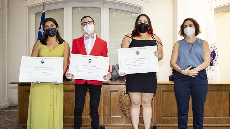 Foto 40 de 72: Galería de fotos Ceremonia de Titulación Escuela de Ciencias de la Salud (Primera Parte)