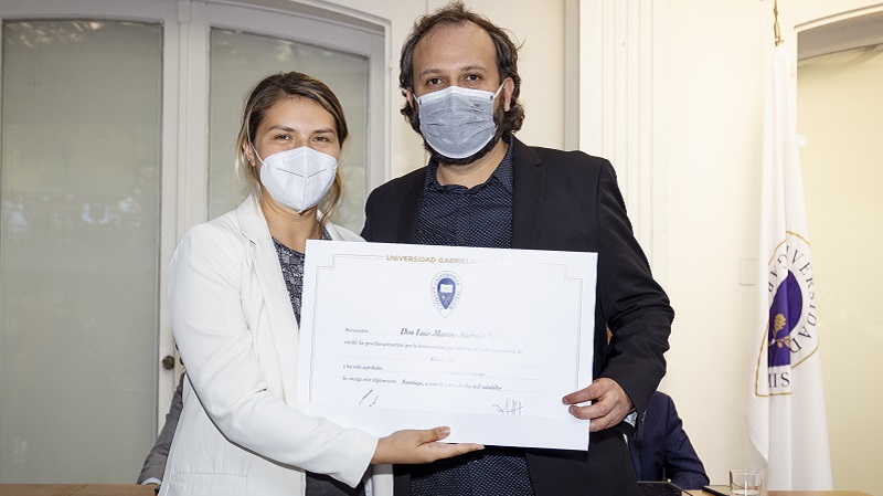 Foto 44 de 72: Galería de fotos Ceremonia de Titulación Escuela de Ciencias de la Salud (Primera Parte)
