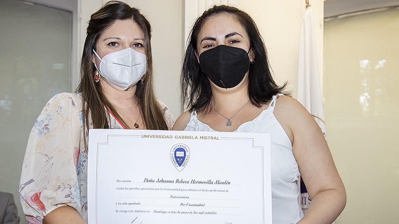 Foto 66 de 72: Galería de fotos Ceremonia de Titulación Escuela de Ciencias de la Salud (Primera Parte)