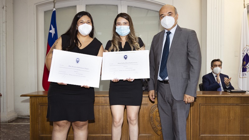 Foto 23 de 71: Galería de fotos Ceremonia de Titulación Escuela de Ciencias de la Salud (Segunda Parte)
