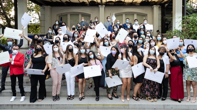 Foto 71 de 71: Galería de fotos Ceremonia de Titulación Escuela de Ciencias de la Salud (Segunda Parte)