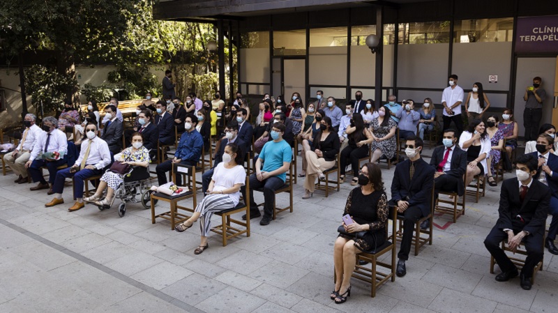 Foto 7 de 82: Galería de fotos Ceremonia de Titulación Escuelas de Arquitectura, Diseño y Artes Digitales; Derecho y Ciencias Sociales, y Psicología