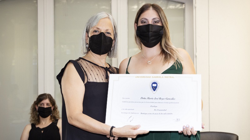 Foto 67 de 82: Galería de fotos Ceremonia de Titulación Escuelas de Arquitectura, Diseño y Artes Digitales; Derecho y Ciencias Sociales, y Psicología