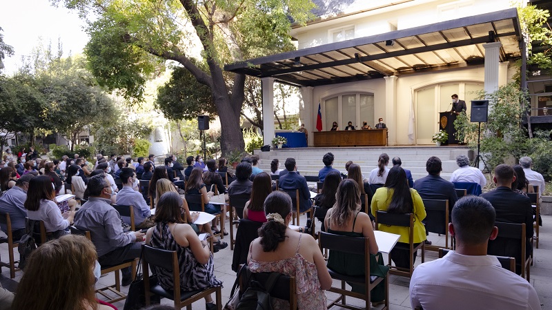 Foto 76 de 82: Galería de fotos Ceremonia de Titulación Escuelas de Arquitectura, Diseño y Artes Digitales; Derecho y Ciencias Sociales, y Psicología