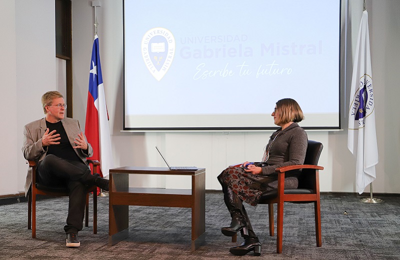 Imagen de la noticia: Holger Paulmann, Presidente de Sky Airline, dictó Clase Magistral en la ceremonia de Inauguración del Año Académico Advance 2022