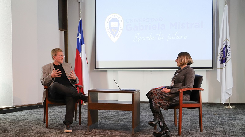 Foto 11 de 12: Holger Paulmann, Presidente de Sky Airline, dictó Clase Magistral en la ceremonia de Inauguración del Año Académico Advance 2022