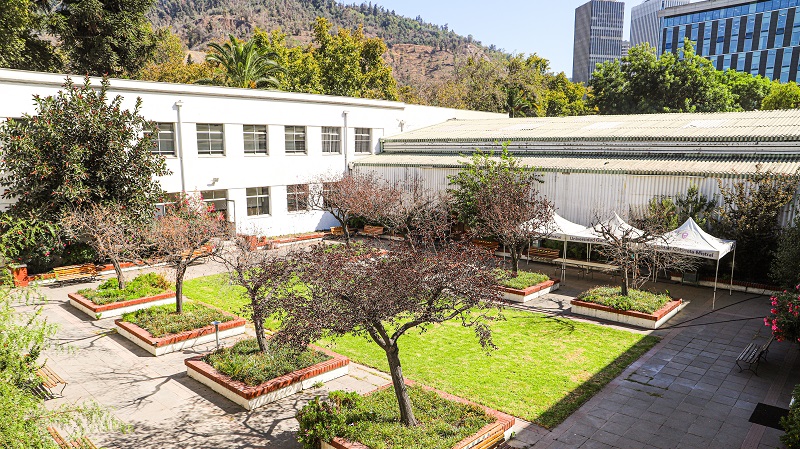 Foto 22 de 22: Universidad Gabriela Mistral inauguró su nueva Casa Central
