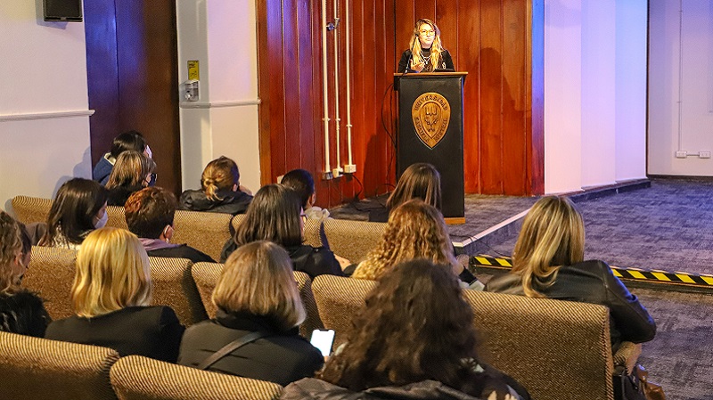 Foto 22 de 27: Universidad Gabriela Mistral realizó Jornada de Plan de Desarrollo 2025-2030