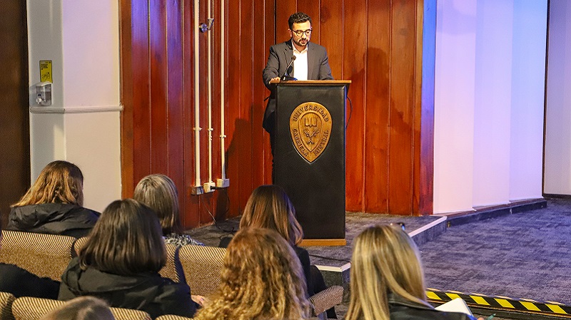 Foto 26 de 27: Universidad Gabriela Mistral realizó Jornada de Plan de Desarrollo 2025-2030