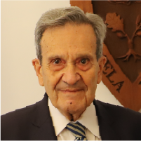 Imagen de la noticia: Ex académico Julio Retamal recibió la medalla 40 Años UGM en reconocimiento a su destacada labor formadora