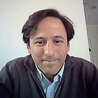 Imagen de la noticia: Centro de Estudios Medievales UGM realizó conferencia “Intelecto agente y divinidad en Alejandro de Afrodisias y Santo Tomás de Aquino”