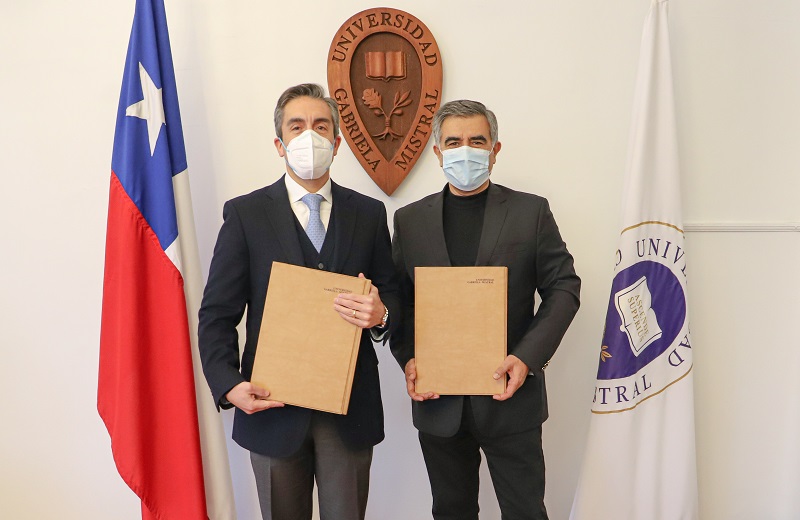 Imagen de la noticia: UGM y Pixarron firmaron convenio para impulsar nivelación de estudios de Enseñanza Media
