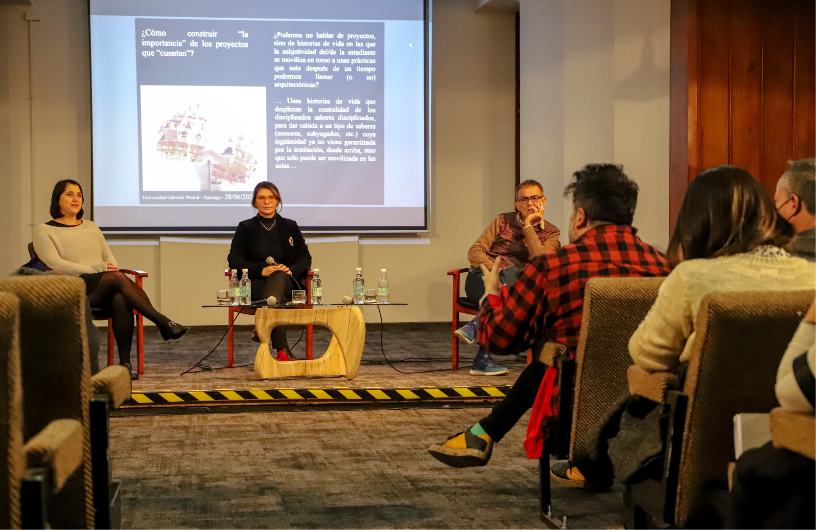 Imagen de la noticia: Escuela de Arquitectura, Diseño y Artes Digitales (ADAD) UGM realizó conversatorio académico