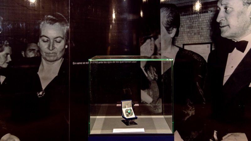 Foto 10 de 18: UGM aportó textos y cintas de audio para exposición sobre Gabriela Mistral inaugurada en la USS